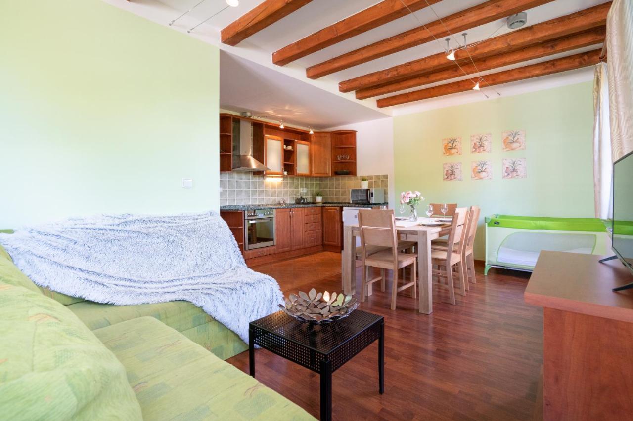 Apartman Lipa-Lipno Lipno nad Vltavou Eksteriør bilde